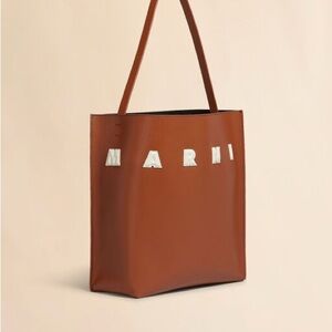 Marni museo medium in moca ivory